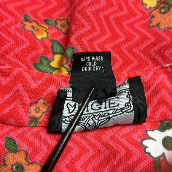 Angie Red & Multicolor Floral Print Vneck Dress w/ Pockets, Sz M - Picture 8 of 11